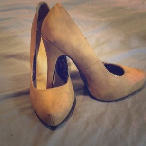 Pump heels. Used